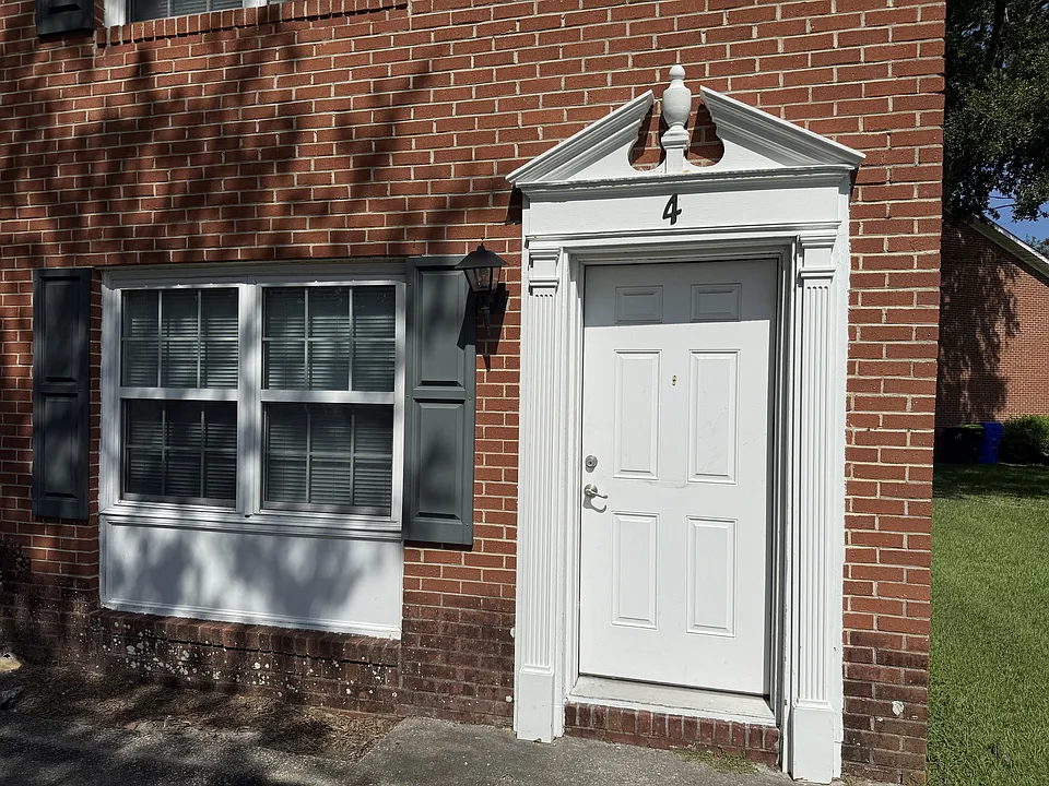 309 Jones Ave