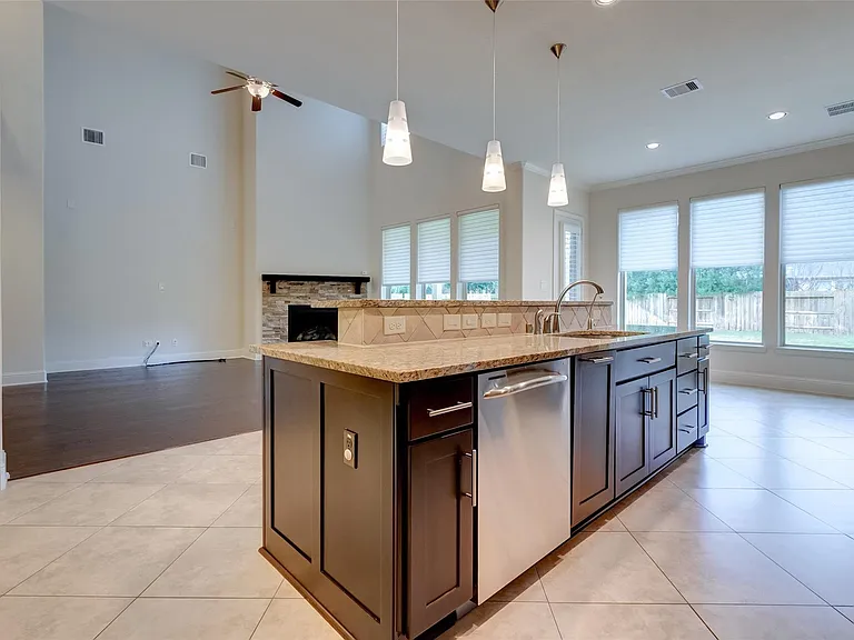 10307 Latta Creek Dr — Photo 15