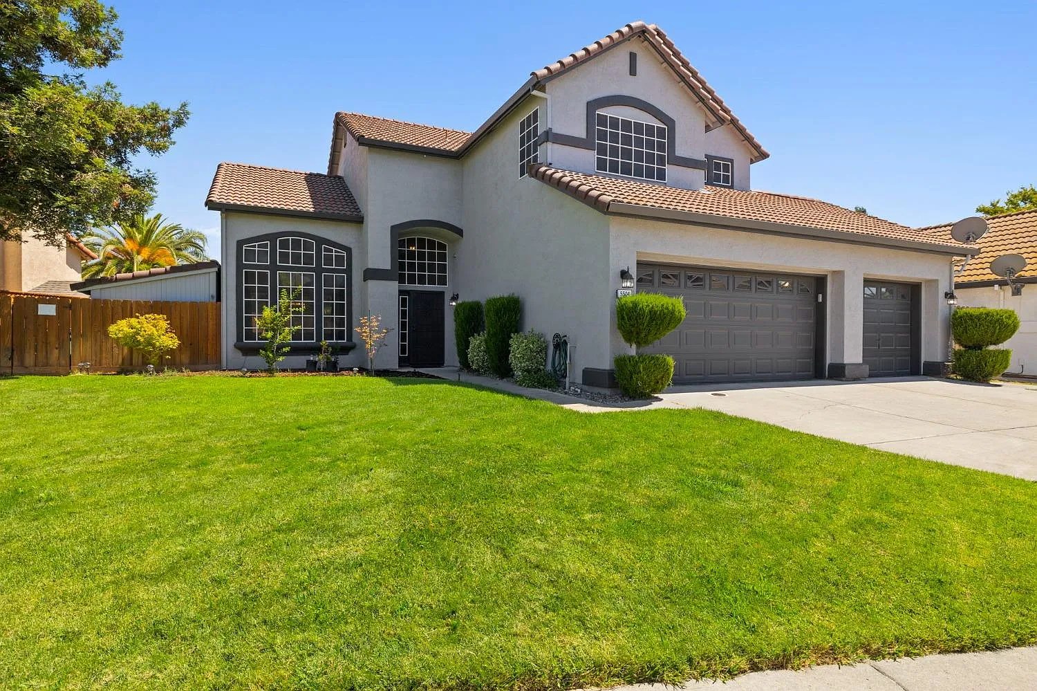 5504 Greco Ln photo 1