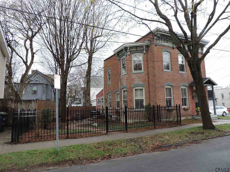 1st image of 29 E Harrison St