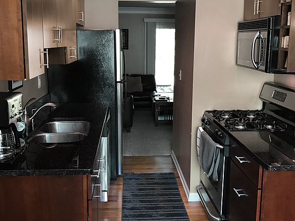 Updated kitchen - granite!