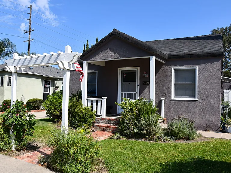 629 W Culver Ave — Photo 2