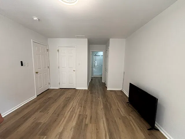 2 bed, 2.5 bath, 1350 sqft, $2,700 — Photo 3