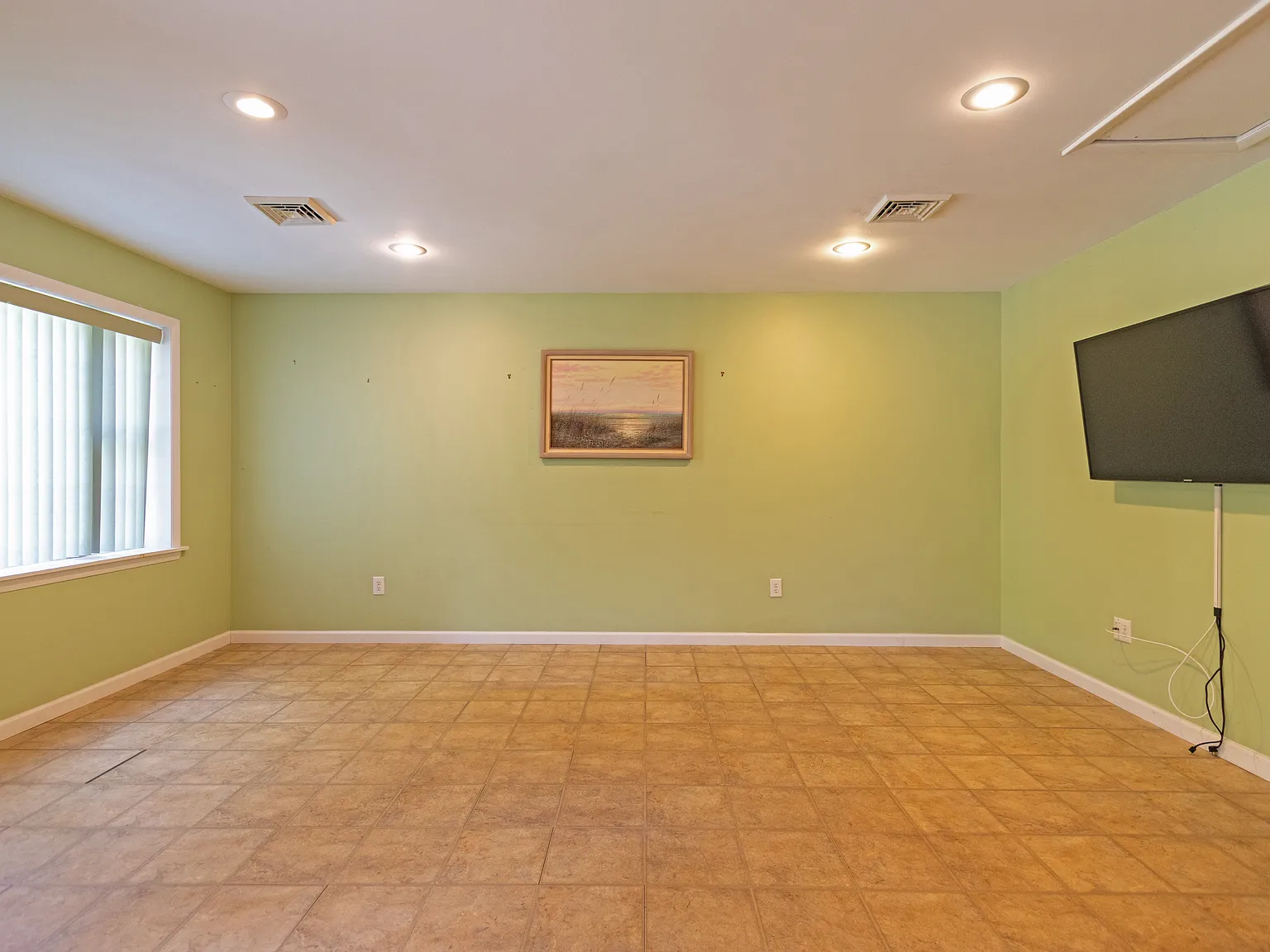 2 bed, 2940 sqft, $3,400 — Photo 3