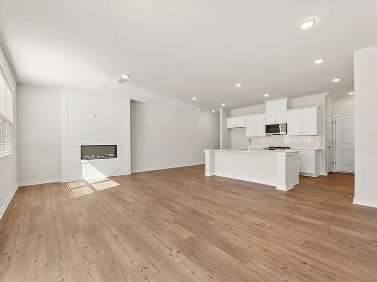 7285 Spout Springs Rd #7500 — Photo 2