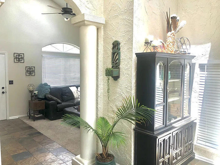1258 N Deckers Pl — Photo 11