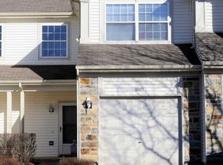 8015 Sierra Woods Ln, Carpentersville, IL