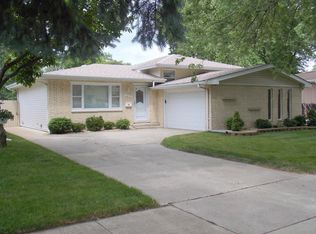 17866 Rose St, Lansing, IL 60438