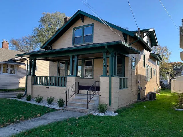 804 Benton Ave #1 — Photo 1