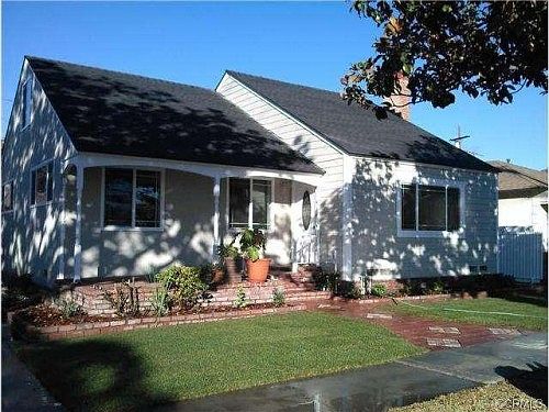 2nd image of 6023 Lakewood Blvd