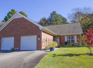 320 Hiscott Ln, Pinehurst, NC 28374