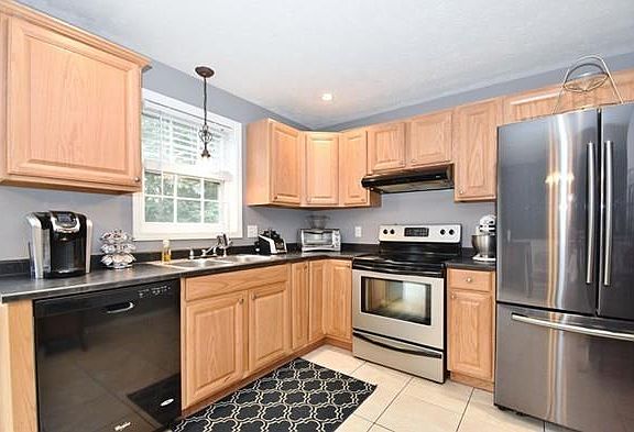 2nd image of 175 Winterwood Dr #175
