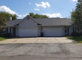 8640 N Picture Ridge Rd, Peoria, IL 61615