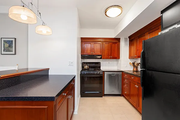 Sold by Nardoni Realty, Inc. | media 4