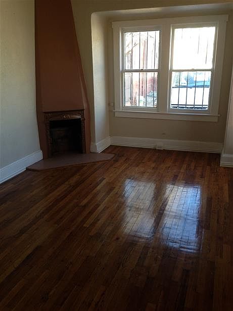 1st image of 3009 Pershing Dr APT 4