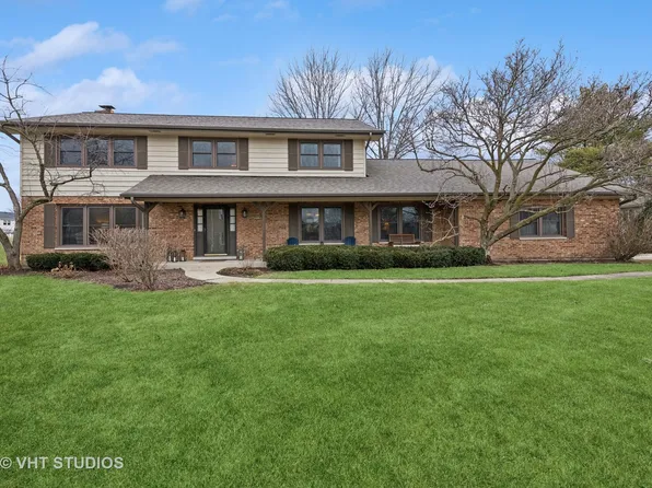 315 Hillside Ct, Schaumburg, IL 60193