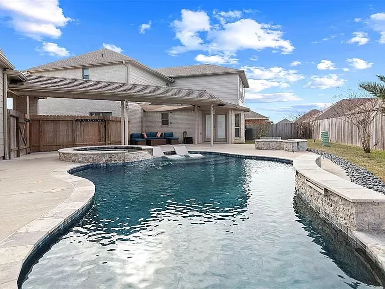 6402 Black Hills Trl — Photo 3