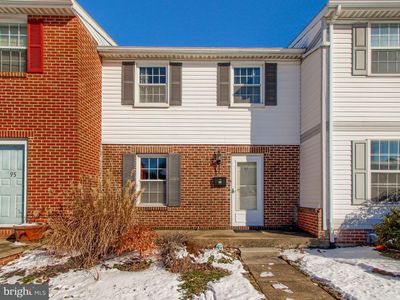 93 W Walnut St, Yoe, PA, 17313