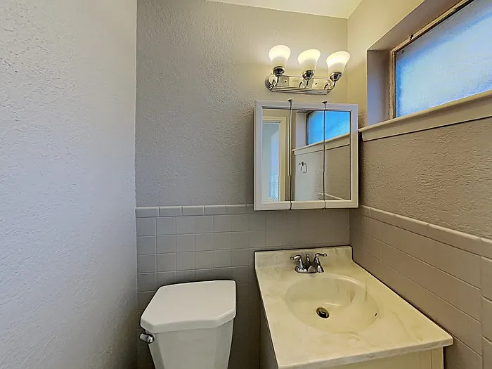 4731 Bedford Dr — Photo 10