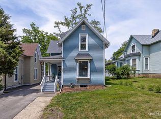 106 S Liberty St, Elgin, IL 60120