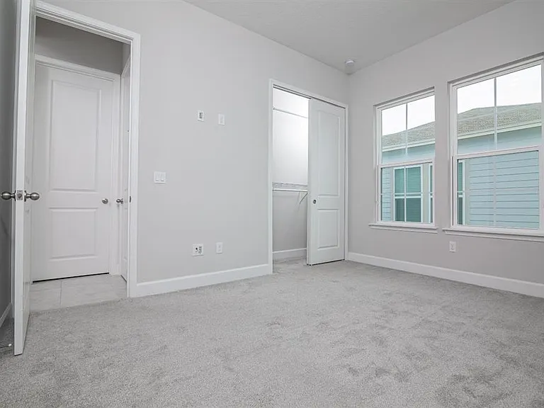 13825 Lippman Aly — Photo 14
