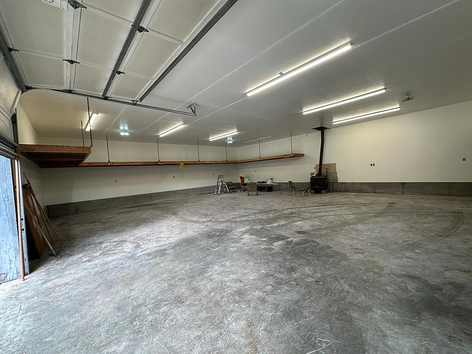 1st image of 20331 Crawford Rd