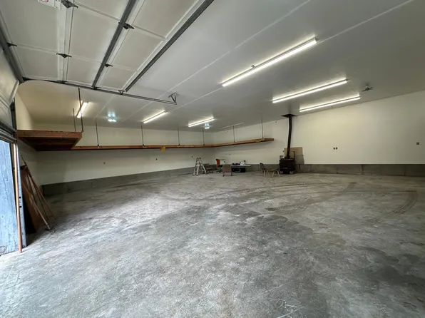 20331 Crawford Rd, Lynnwood, WA 98036