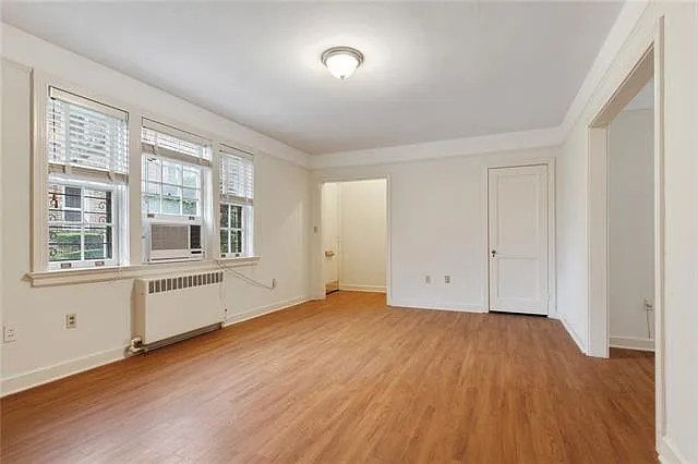 1586 Jefferson Ave #4 — Photo 5