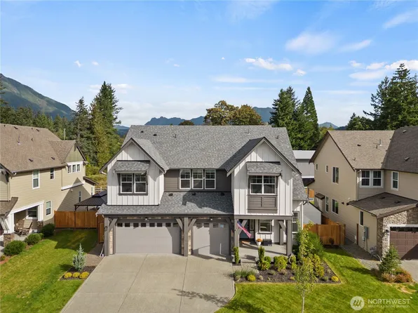 1806 Canyon Avenue SE, North Bend, WA 98045