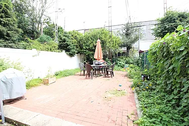 Rented by Bedford 6 Real Estate