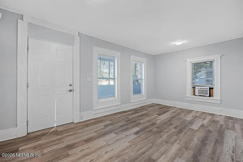 2 bed, 1.0 bath, 928 sqft, $995 — Photo 4