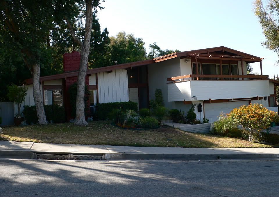 1st image of 19347 Lemmer Dr
