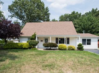 39 Northland Ln, Aberdeen, NJ 07747