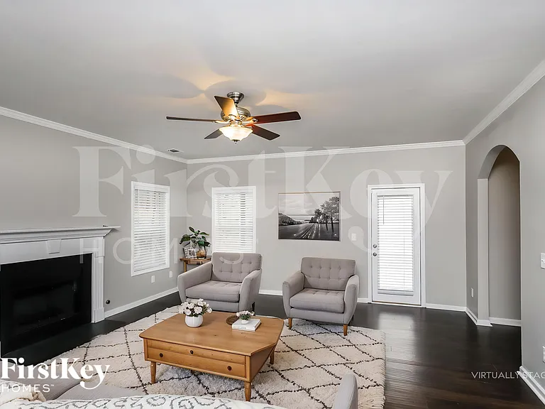71 Gardenia Ln — Photo 4