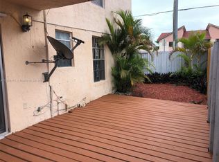 1725 W 60th St #105, Hialeah, FL 33012