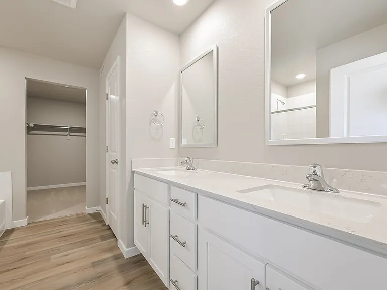 2170 Christina St — Photo 12