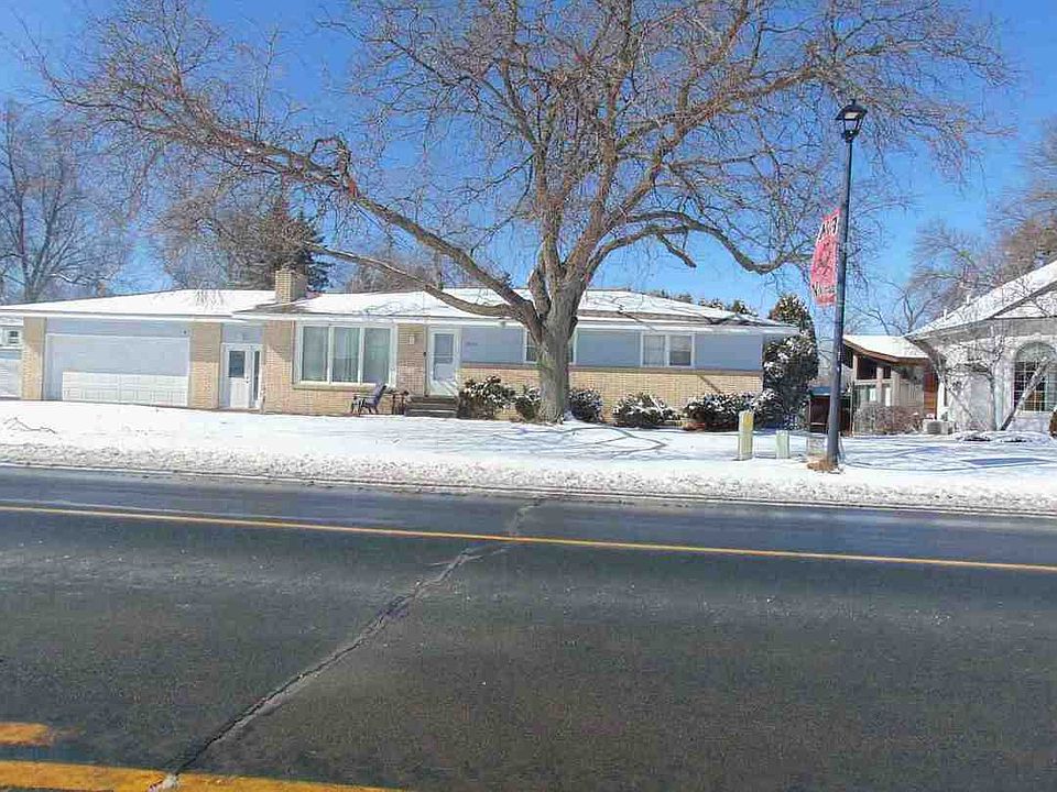 1st image of 38652 Grand Ave