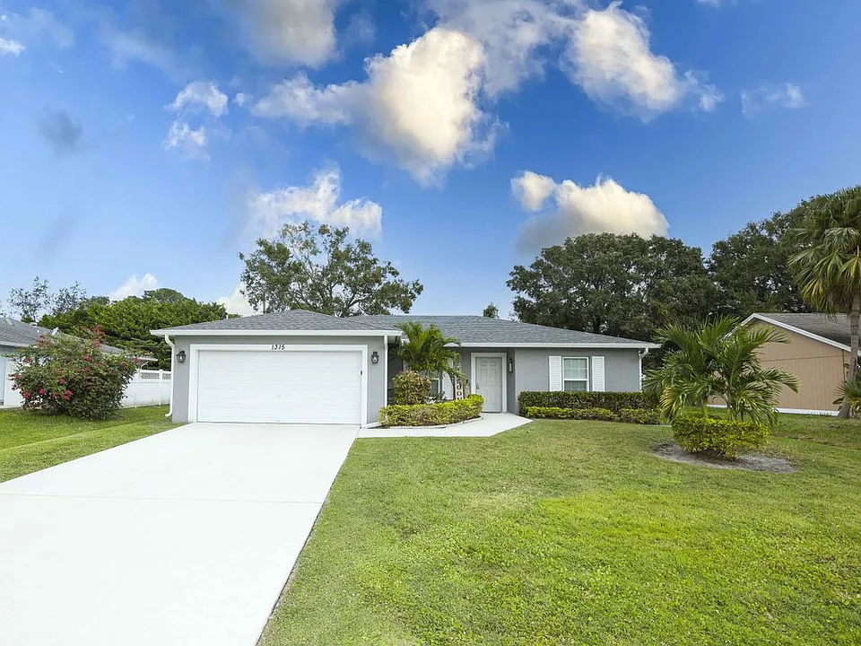 1315 SW Chase Rd