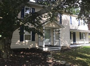 8 Maiden Ln, Wilbraham, MA 01095