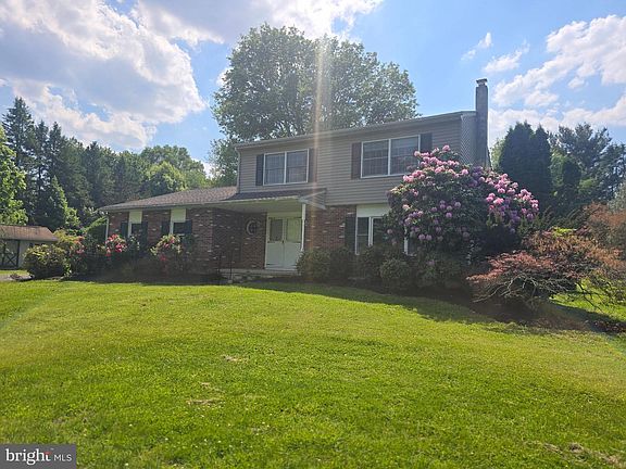 2nd image of 223 Trythall Rd