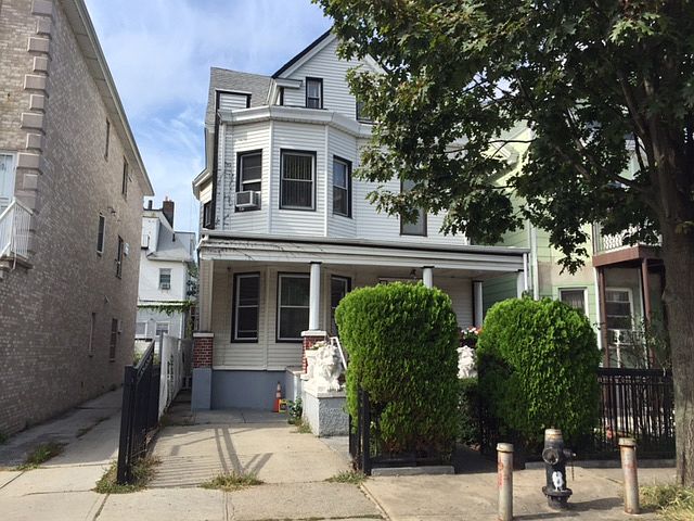 1st image of 184 Bay 26 St