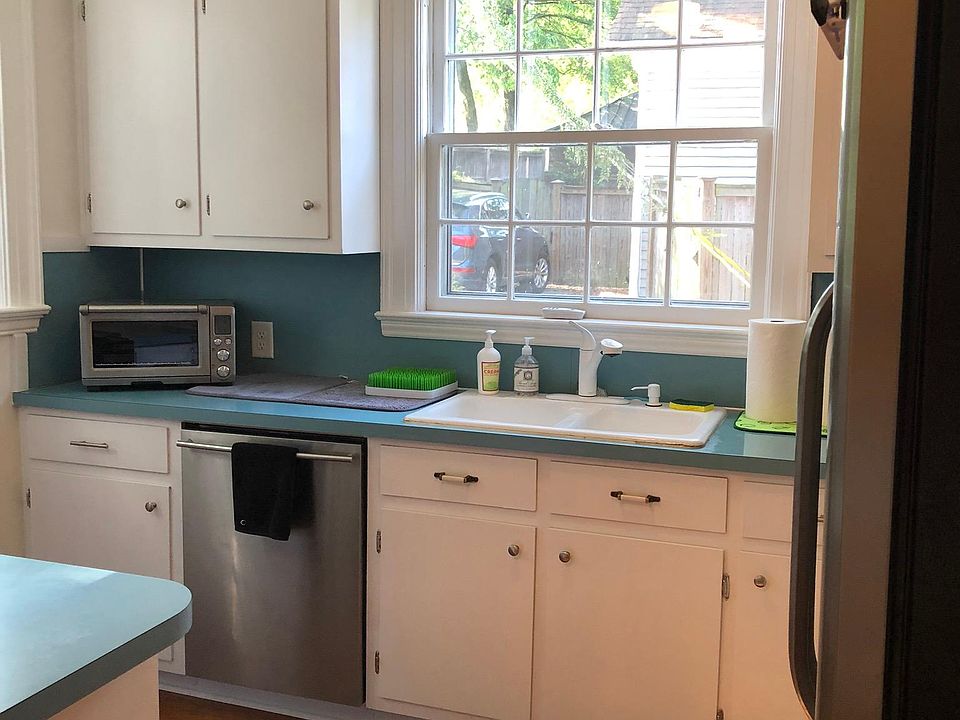 Kitchen include gas range, dishwasher, & disposal