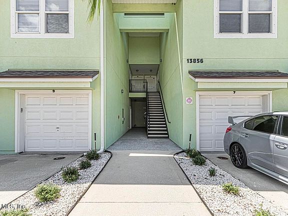 3rd image of 13856 HERONS LANDING Way #11-2