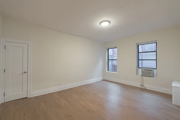 Rented by Thor Equities | media 9