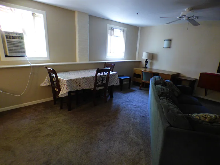 215 Benmont Ave — Photo 16