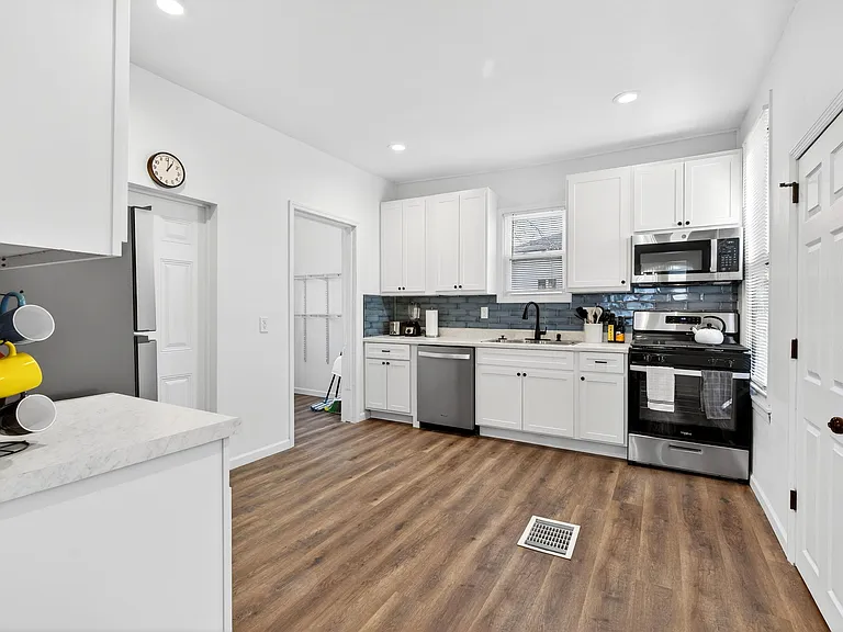 6575 Odell St — Photo 16