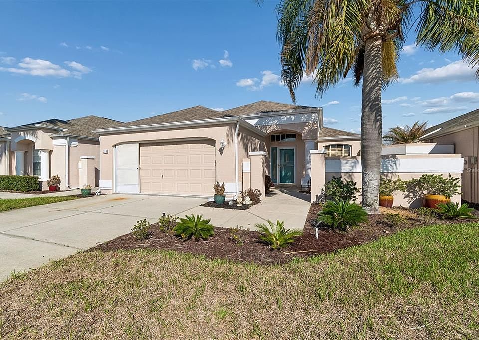 1st image of 284 Royal Palm Way