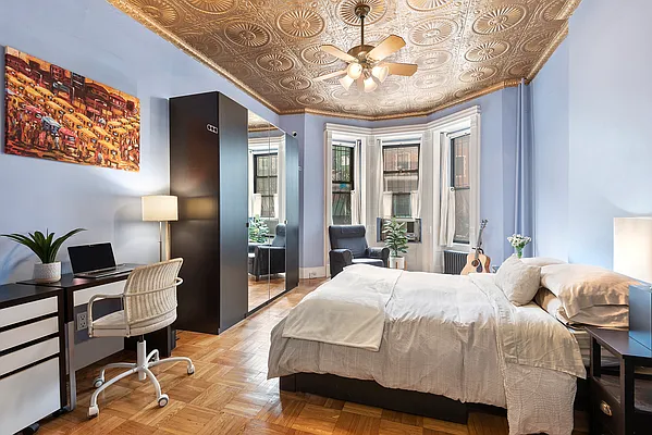 Sold by Compass | media 6