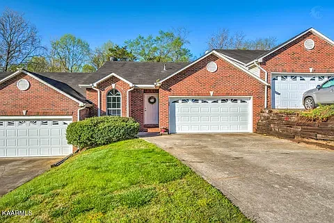 Building Photo - 336 Creekview Ln