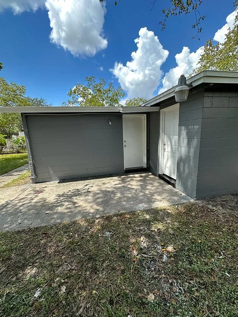 Move-In Special! $500 Deposit + $500 First Month's Rent! — Photo 4
